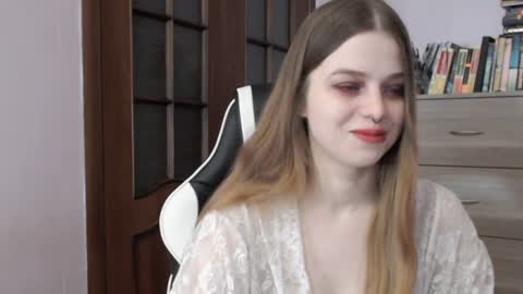 Lily online show from 27, 12, 2024