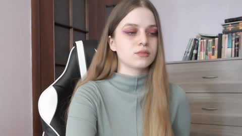 Lily online show from 9, 1, 2025