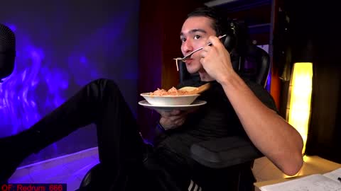 Red online show from 19, 12, 2024