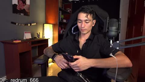 Red online show from 7, 2, 2025