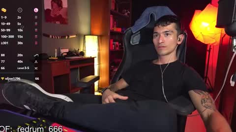 Red online show from 9, 3, 2025