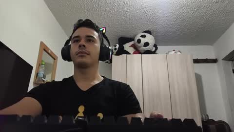 Snapshot of redsoul951869 chatting on 14, 9, 2025 RedsoulReaver online show from 14, 9, 2025