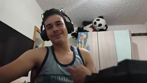 Snapshot of redsoul951869 chatting on 25, 9, 2025 RedsoulReaver online show from 25, 9, 2025