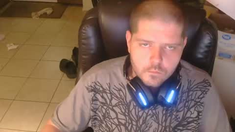 Snapshot of reecoiled chatting on 11, 7, 2026 reecoiled online show from 11, 7, 2026