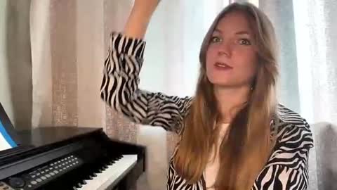 Snapshot of regeniamccornack chatting on 13, 7, 2026 Grace online show from 13, 7, 2026