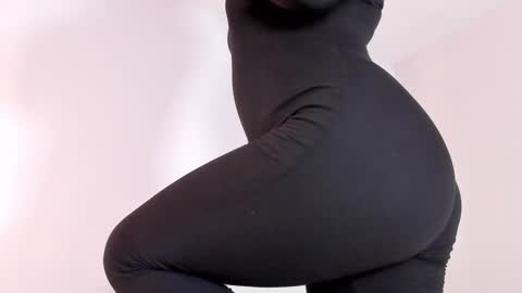 Snapshot of regina_noctixx chatting on 24, 10, 2025 Regina online show from 24, 10, 2025