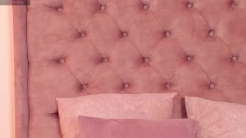 Snapshot of regina_noctixx chatting on 17, 11, 2025 Regina online show from 17, 11, 2025