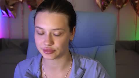 Snapshot of reginawine chatting on 1, 10, 2025 ReginaWine online show from 1, 10, 2025