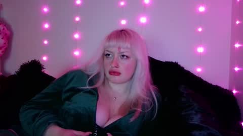 reiannmay online show from 7, 1, 2026