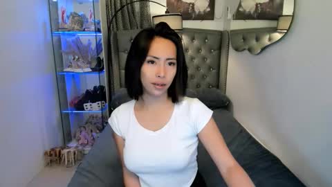 reighnempress online show from 19, 1, 2026