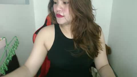 reign2525 online show from 12, 3, 2025