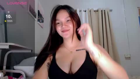 Snapshot of reignxxxx chatting on 7, 7, 2026 Rei online show from 7, 7, 2026