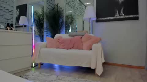 reina cummings online show from 2, 7, 2026
