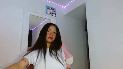 reina_reina online show from 30, 11, 2025