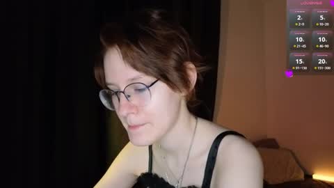 Snapshot of renaeblaski chatting on 30, 5, 2026 Claire online show from 30, 5, 2026