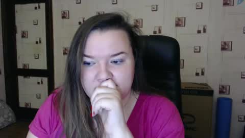 Snapshot of renataoia chatting on 7, 12, 2024 renataoia online show from 7, 12, 2024