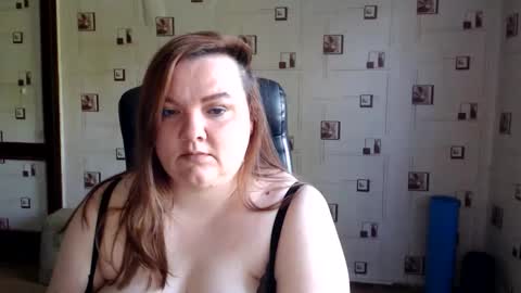 Snapshot of renataoia chatting on 31, 5, 2026 renataoia online show from 31, 5, 2026
