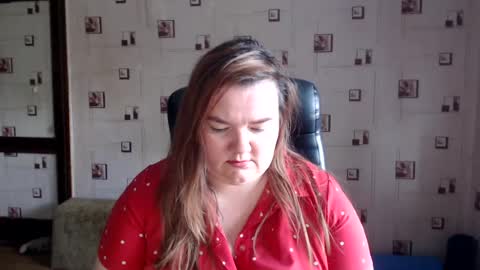 Snapshot of renataoia chatting on 29, 7, 2026 renataoia online show from 29, 7, 2026