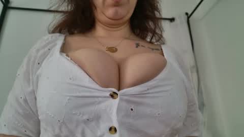 Renatta online show from 27, 2, 2025