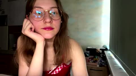 Mia online show from 14, 4, 2026