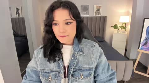 Renee Shelby online show from 2, 12, 2024