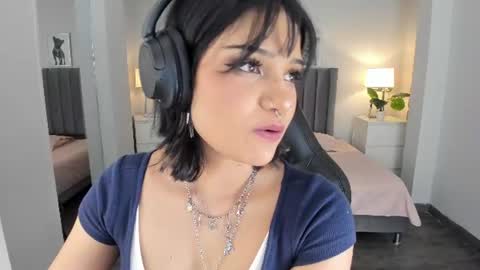 Renee Shelby online show from 23, 6, 2026