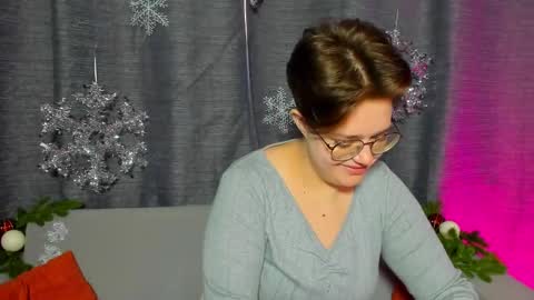 Snapshot of renee_turner chatting on 15, 12, 2024 renee_turner online show from 15, 12, 2024