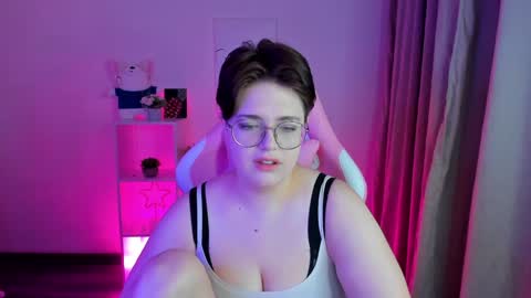 Snapshot of renee_turner chatting on 26, 12, 2024 renee_turner online show from 26, 12, 2024