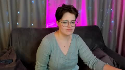 Snapshot of renee_turner chatting on 28, 12, 2024 renee_turner online show from 28, 12, 2024