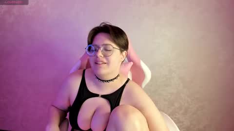 Snapshot of renee_turner chatting on 16, 1, 2025 renee_turner online show from 16, 1, 2025