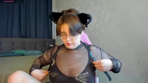 Snapshot of renee_turner chatting on 3, 3, 2025 renee_turner online show from 3, 3, 2025