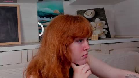 reneefoxy_ online show from 11, 6, 2026