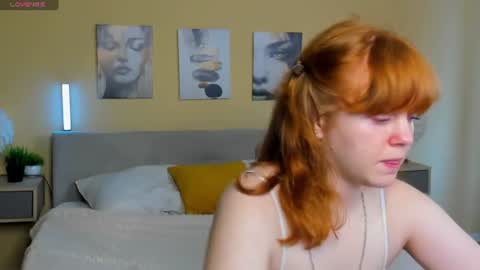 reneefoxy_ online show from 8, 7, 2026