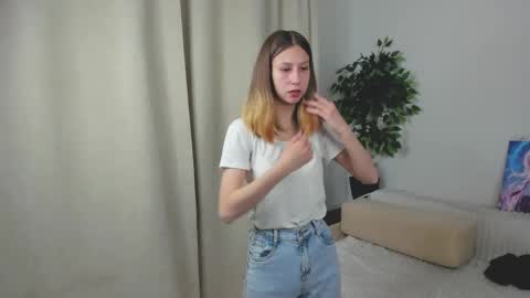 Snapshot of renettaschmeling chatting on 16, 5, 2026 Christina online show from 16, 5, 2026