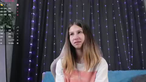 Snapshot of renettaschmeling chatting on 28, 7, 2026 Christina online show from 28, 7, 2026
