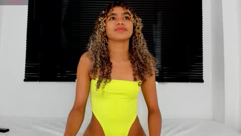 Snapshot of rennatta_sx chatting on 9, 9, 2025 Renata online show from 9, 9, 2025