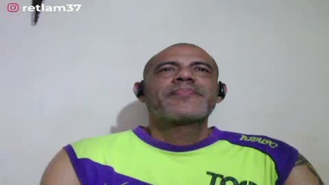 Snapshot of retlam37 chatting on 27, 5, 2026 Walter online show from 27, 5, 2026
