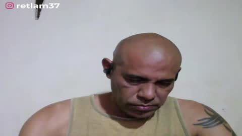 Snapshot of retlam37 chatting on 19, 6, 2026 Walter online show from 19, 6, 2026