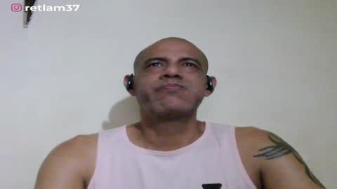 Snapshot of retlam37 chatting on 19, 7, 2026 Walter online show from 19, 7, 2026