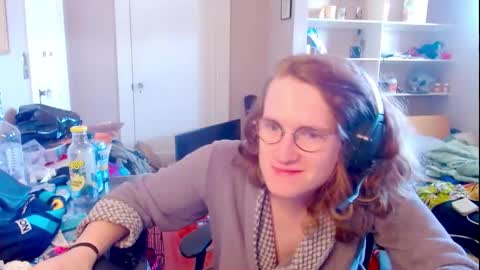 Snapshot of rewpert_ts chatting on 31, 10, 2025 rewpert_ts online show from 31, 10, 2025