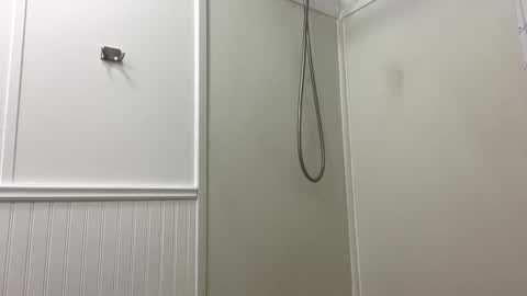 Snapshot of rey460 chatting on 2, 10, 2025 rey460 online show from 2, 10, 2025