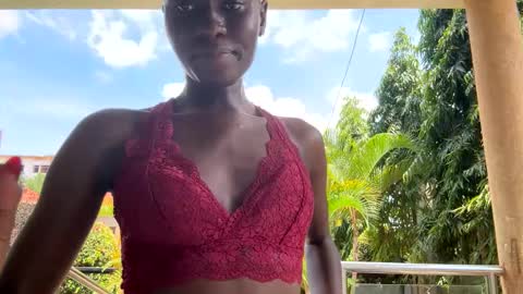 Snapshot of reybie chatting on 5, 4, 2026 Reybie online show from 5, 4, 2026