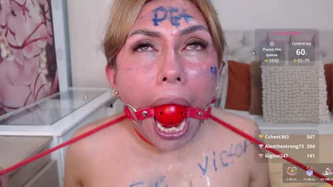 Snapshot of reychel_sens chatting on 4, 1, 2025 reychel_sens online show from 4, 1, 2025