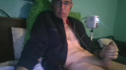 Snapshot of reyes_albert2006 chatting on 16, 12, 2024 reyes_albert2006 online show from 16, 12, 2024