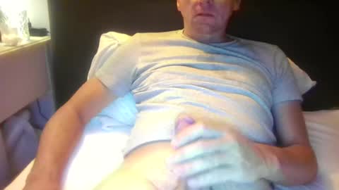 Snapshot of rezznova chatting on 27, 7, 2026 Joe online show from 27, 7, 2026