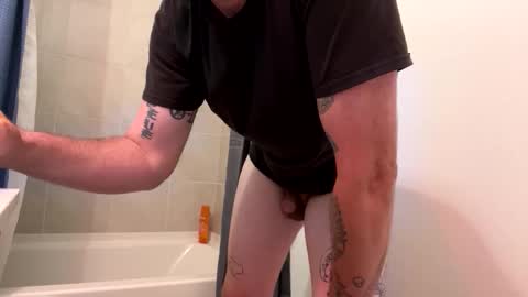 Snapshot of rgbtx86 chatting on 23, 11, 2025 Ryan Gold online show from 23, 11, 2025