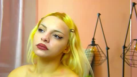 Snapshot of rheaduvall chatting on 25, 2, 2026 Rhea online show from 25, 2, 2026