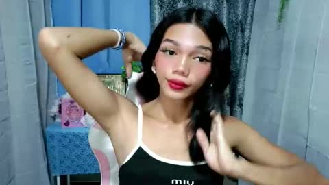 Snapshot of rhiana_slut chatting on 21, 11, 2025 rhiana_slut online show from 21, 11, 2025