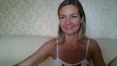 Snapshot of rialur09 chatting on 14, 9, 2025 Galina online show from 14, 9, 2025