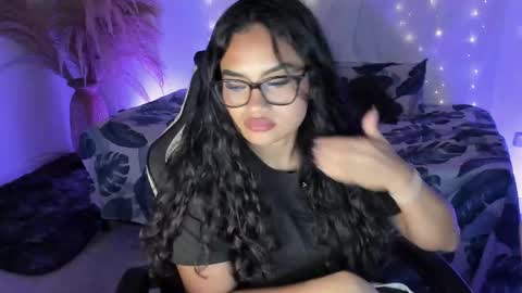 Snapshot of riana_kean chatting on 21, 4, 2026 RianaK online show from 21, 4, 2026